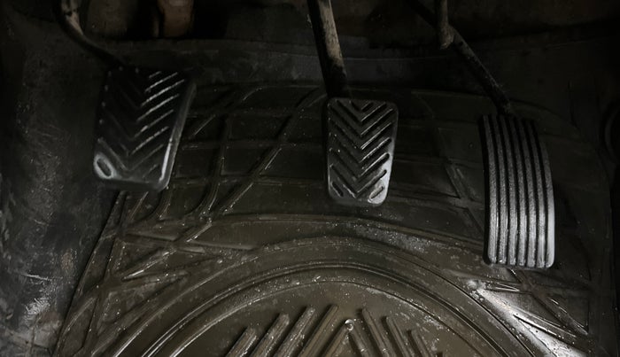 2015 Hyundai Eon ERA +, Petrol, Manual, 58,249 km, Pedals