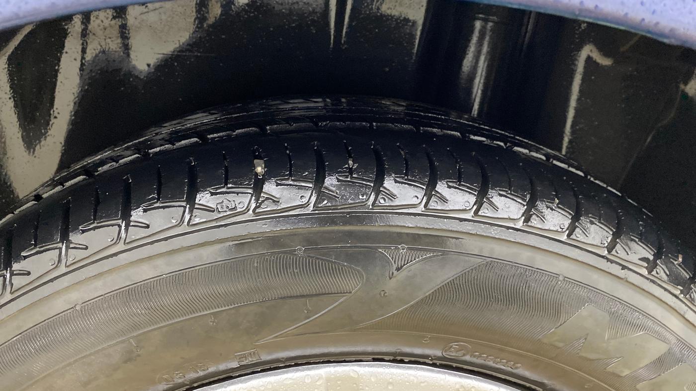 2018 Maruti Ciaz SIGMA 1.5 SHVS MT  PETROL, CNG, Manual, 87,826 km, Left Rear Tyre Tread