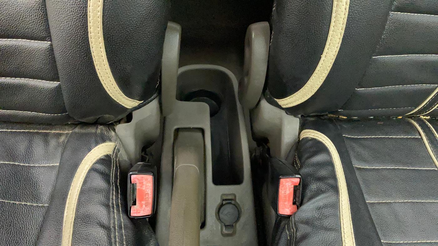2011 Hyundai i10 ERA 1.1, Petrol, Manual, 38,374 km, Driver Side Adjustment Panel