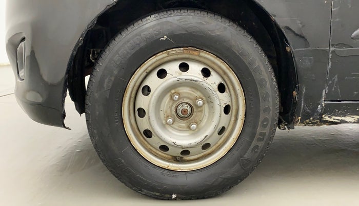 2011 Hyundai i10 ERA 1.1, Petrol, Manual, 38,374 km, Left Front Wheel