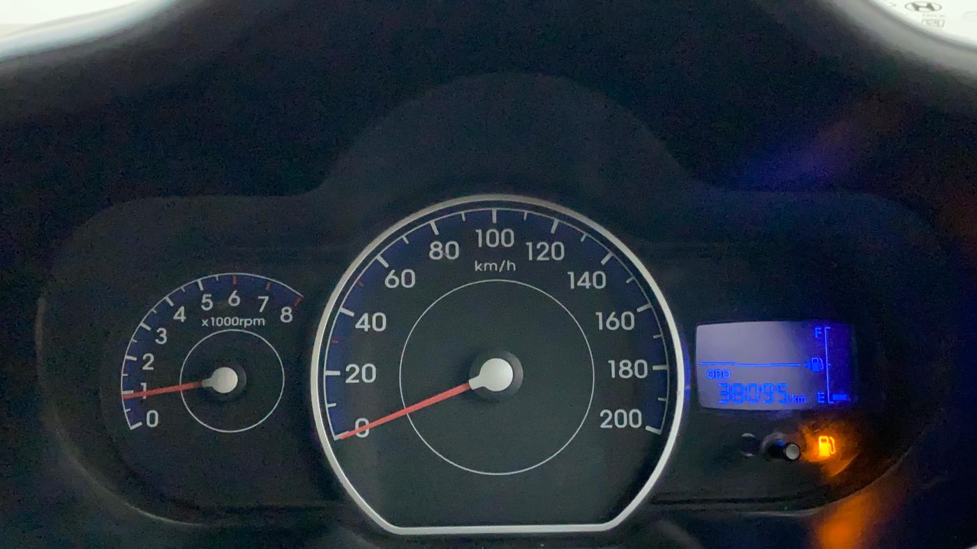 2011 Hyundai i10 ERA 1.1, Petrol, Manual, 38,374 km, Odometer Image