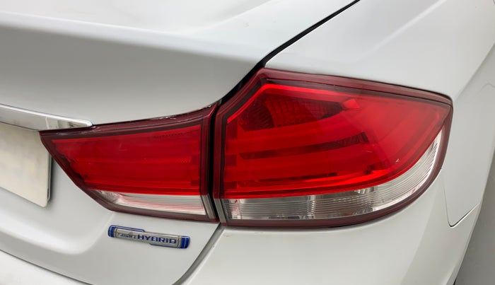 2018 Maruti Ciaz ALPHA  AT 1.5 SHVS PETROL, Petrol, Automatic, 79,816 km, Right tail light - Minor scratches