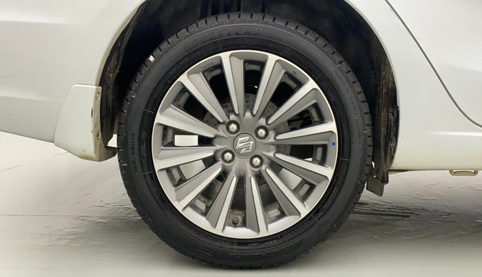 2018 Maruti Ciaz ALPHA  AT 1.5 SHVS PETROL, Petrol, Automatic, 79,816 km, Right Rear Wheel