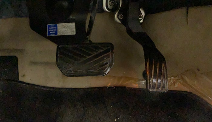 2018 Maruti Ciaz ALPHA  AT 1.5 SHVS PETROL, Petrol, Automatic, 79,816 km, Pedals