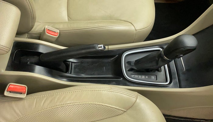 2018 Maruti Ciaz ALPHA  AT 1.5 SHVS PETROL, Petrol, Automatic, 79,816 km, Gear Lever