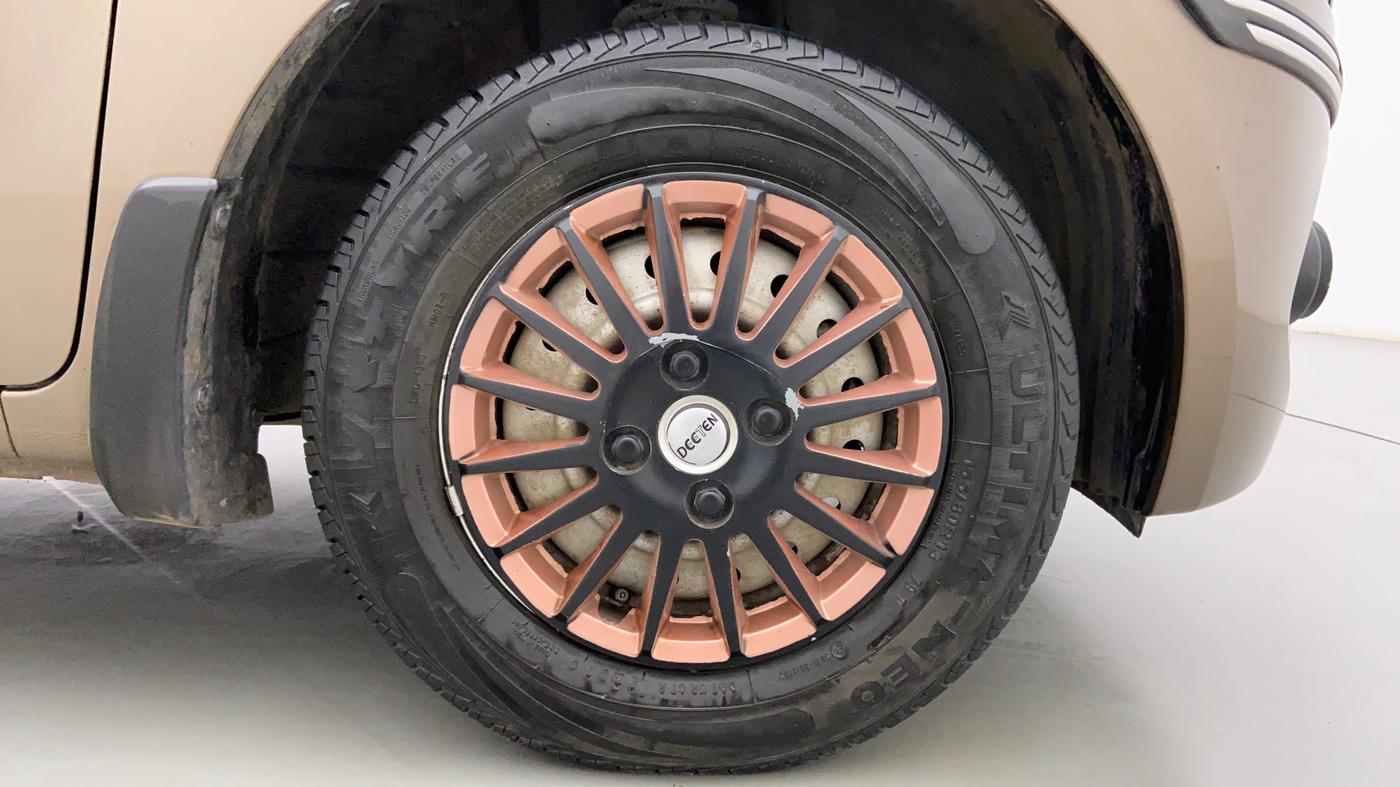 2021 Maruti New Wagon-R LXI CNG 1.0 L, CNG, Manual, 14,184 km, Right Front Wheel