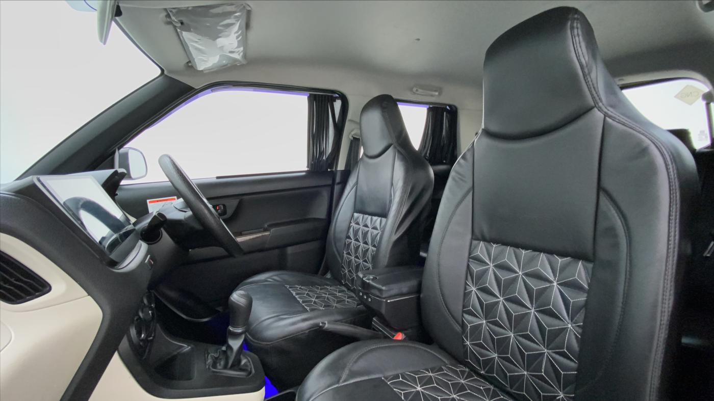 2021 Maruti New Wagon-R LXI CNG 1.0 L, CNG, Manual, 14,184 km, Right Side Front Door Cabin