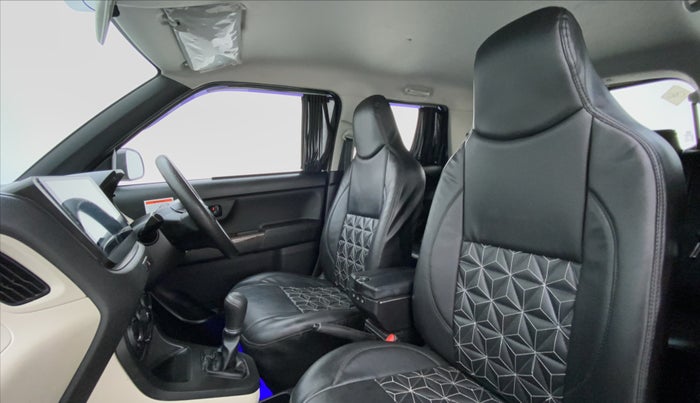 2021 Maruti New Wagon-R LXI CNG 1.0 L, CNG, Manual, 14,184 km, Right Side Front Door Cabin