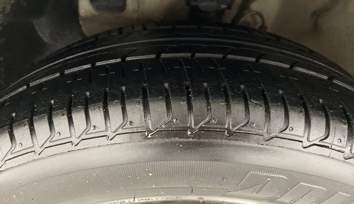 2016 Hyundai i20 Active 1.2 S, Petrol, Manual, 1,36,572 km, Left Front Tyre Tread