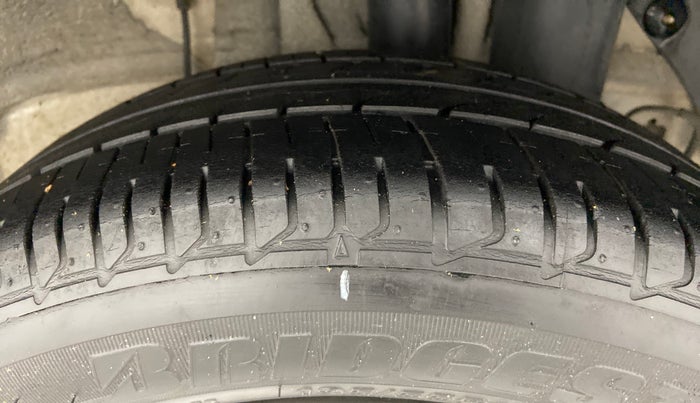 2016 Hyundai i20 Active 1.2 S, Petrol, Manual, 1,36,572 km, Left Rear Tyre Tread