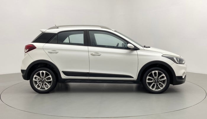 2016 Hyundai i20 Active 1.2 S, Petrol, Manual, 1,36,572 km, Right Side View