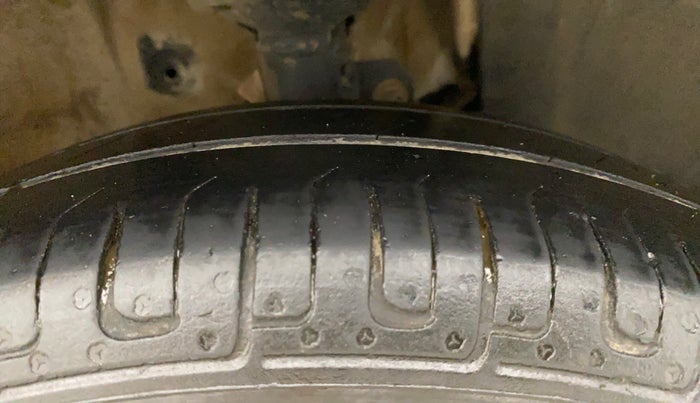 2019 Maruti New Wagon-R LXI CNG (O) 1.0, CNG, Manual, 57,277 km, Right Front Tyre Tread