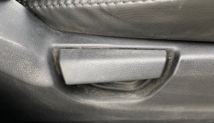 2018 Hyundai NEW SANTRO MAGNA AMT, Petrol, Automatic, 36,323 km, Driver Side Adjustment Panel