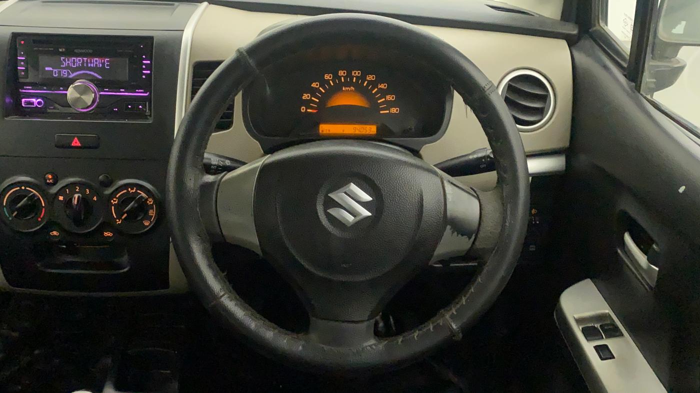 2014 Maruti Wagon R 1.0 LXI CNG, CNG, Manual, 94,053 km, Steering Wheel Close Up