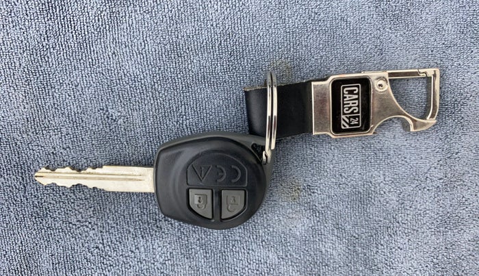 2019 Maruti Vitara Brezza VDI, Diesel, Manual, 24,670 km, Key Close Up