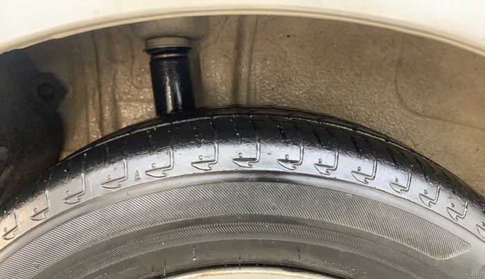 2018 Maruti IGNIS SIGMA 1.2, Petrol, Manual, 95,062 km, Right Rear Tyre Tread