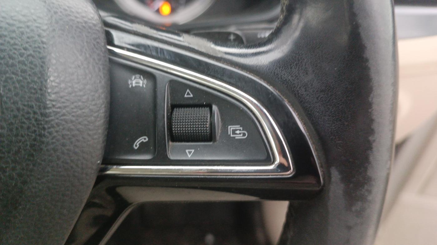2017 Skoda Superb L&K 1.8 TSI AT, Petrol, Automatic, 80,121 km, Adaptive Cruise Control