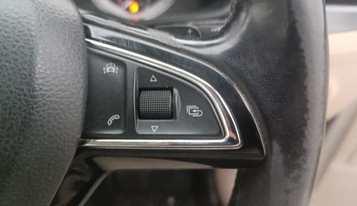 2017 Skoda Superb L&K 1.8 TSI AT, Petrol, Automatic, 80,121 km, Adaptive Cruise Control
