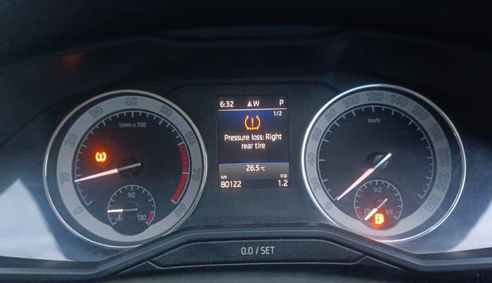 2017 Skoda Superb L&K 1.8 TSI AT, Petrol, Automatic, 80,121 km, Odometer Image