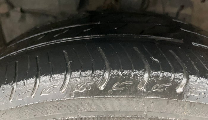 2015 Honda Jazz 1.2L I-VTEC V, Petrol, Manual, 74,435 km, Left Front Tyre Tread