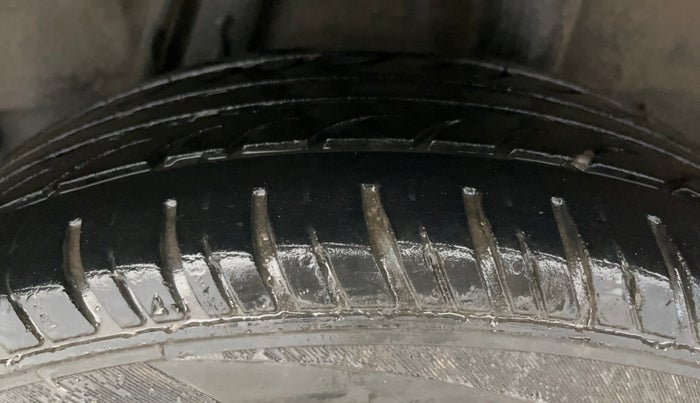 2015 Honda Jazz 1.2L I-VTEC V, Petrol, Manual, 74,435 km, Left Rear Tyre Tread