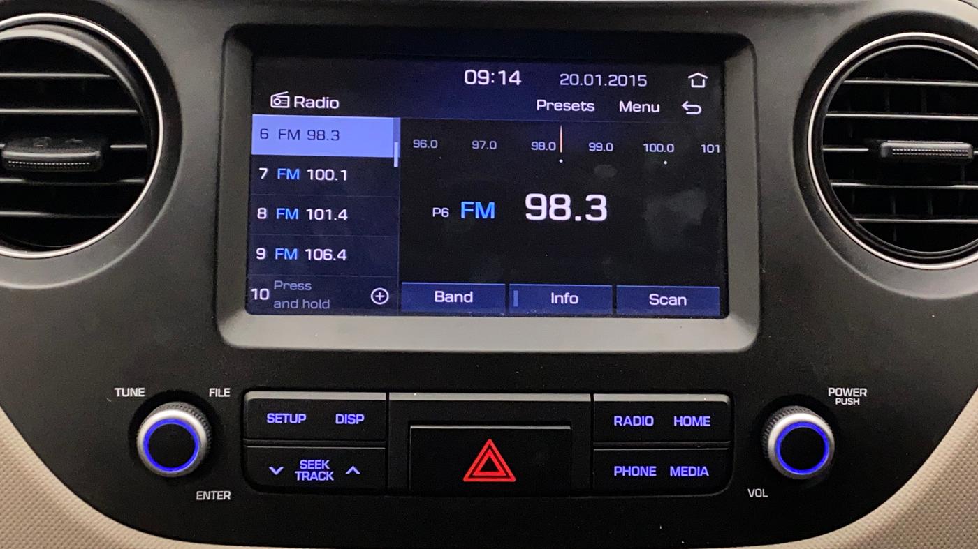2020 Hyundai Grand i10 SPORTZ 1.2 KAPPA VTVT, Petrol, Manual, 5,750 km, Infotainment System