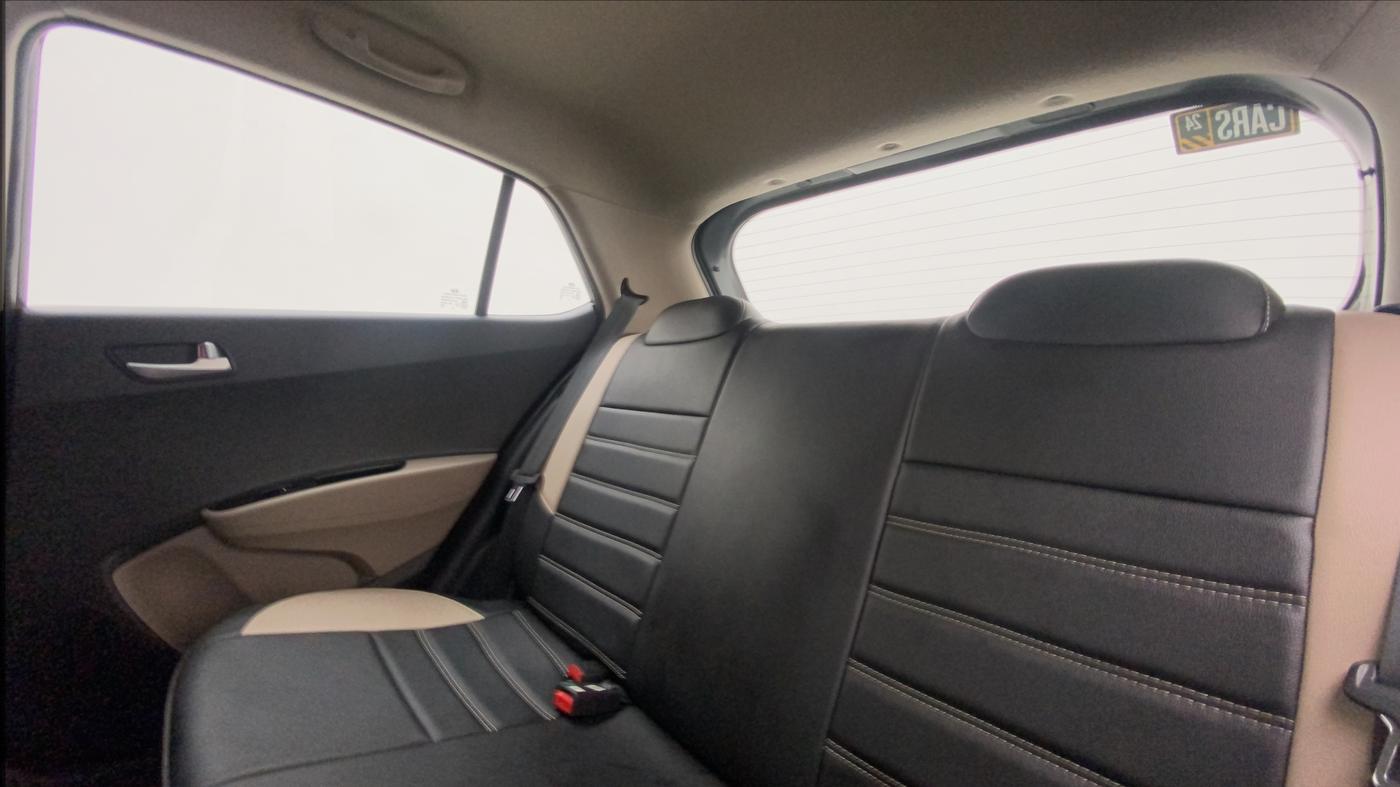 2020 Hyundai Grand i10 SPORTZ 1.2 KAPPA VTVT, Petrol, Manual, 5,750 km, Right Side Rear Door Cabin