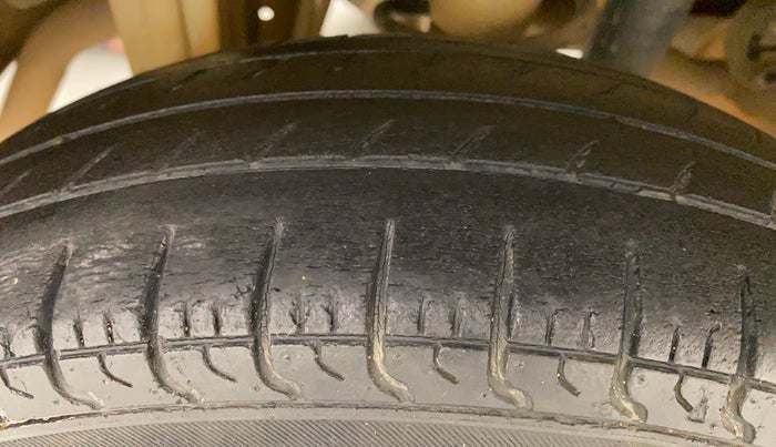 2017 Maruti Alto 800 VXI, Petrol, Manual, 41,837 km, Right Rear Tyre Tread