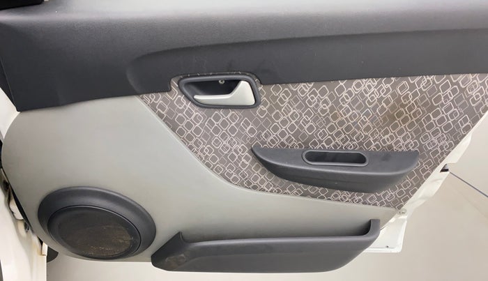 2017 Maruti Alto 800 VXI, Petrol, Manual, 41,837 km, Driver Side Door Panels Control