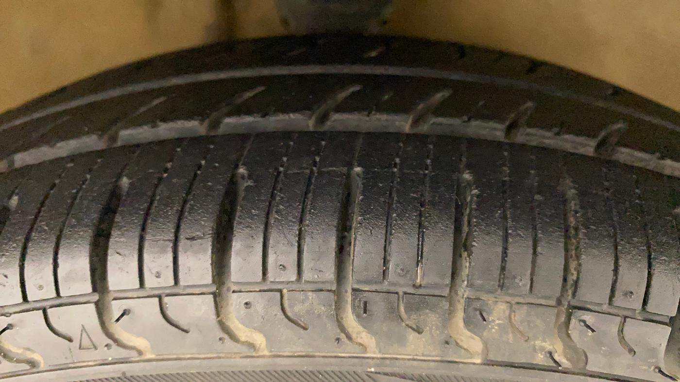 2017 Maruti Alto 800 VXI, Petrol, Manual, 41,837 km, Right Front Tyre Tread