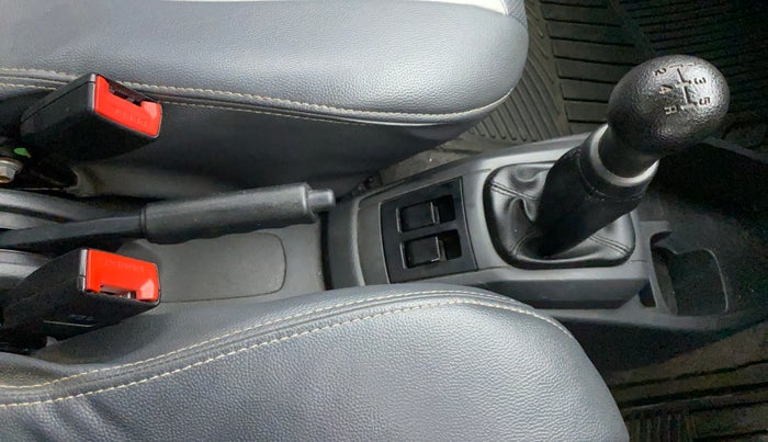 2017 Maruti Alto 800 VXI, Petrol, Manual, 41,837 km, Gear Lever