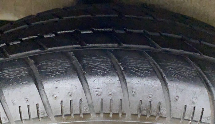2018 Maruti Celerio VXI (O), Petrol, Manual, 18,576 km, Left Rear Tyre Tread
