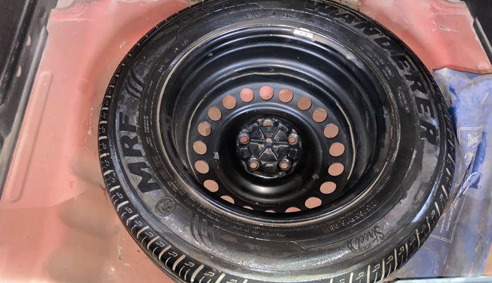 2019 Maruti Vitara Brezza ZDI PLUS, Diesel, Manual, 1,22,521 km, Spare Tyre