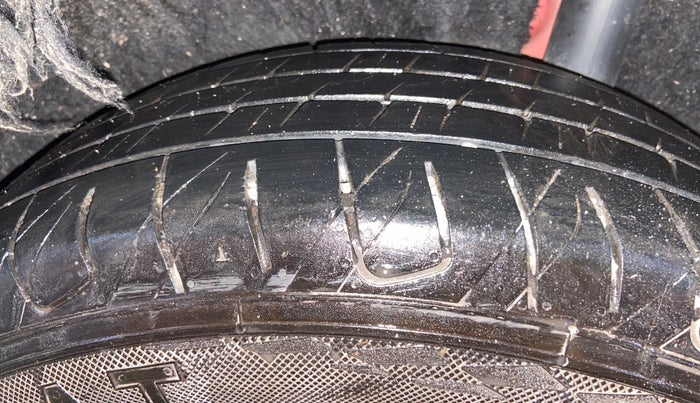 2019 Maruti Vitara Brezza ZDI PLUS, Diesel, Manual, 1,22,521 km, Left Rear Tyre Tread