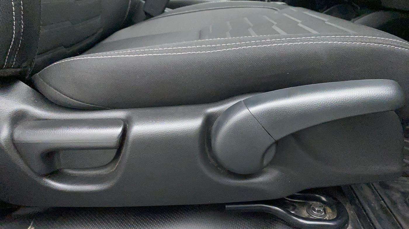 2021 Honda WR-V 1.5 i-DTEC VX MT, Diesel, Manual, 16,075 km, Driver Side Adjustment Panel