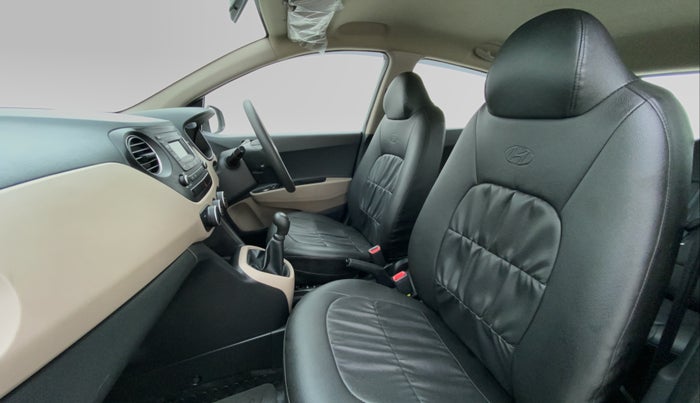 2018 Hyundai Grand i10 MAGNA 1.2 KAPPA VTVT, Petrol, Manual, 13,679 km, Right Side Front Door Cabin