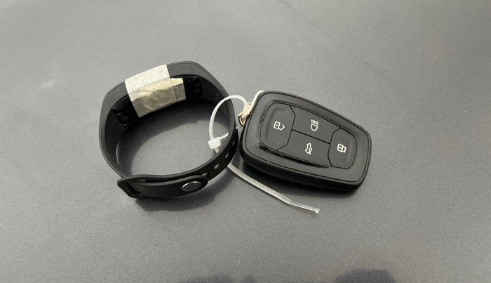 2018 Tata NEXON XZA PLUS PETROL, Petrol, Automatic, 29,932 km, Key Close Up