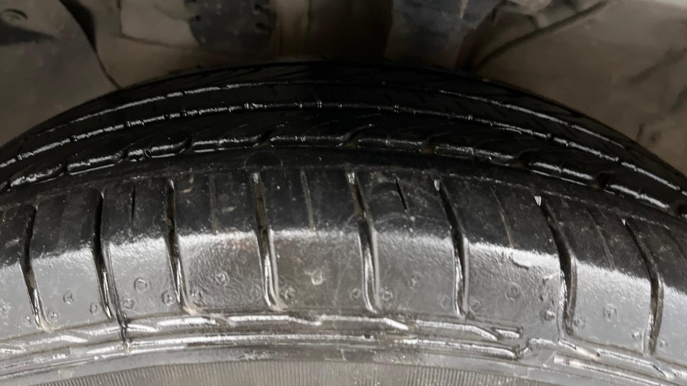 2016 Hyundai Creta SX PLUS 1.6 PETROL, Petrol, Manual, 54,135 km, Left Front Tyre Tread
