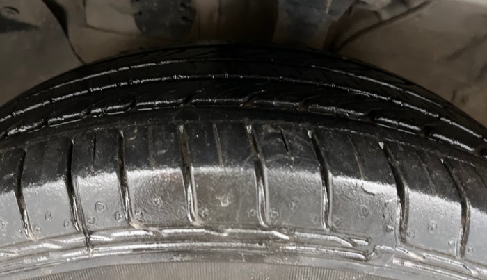 2016 Hyundai Creta SX PLUS 1.6 PETROL, Petrol, Manual, 54,135 km, Left Front Tyre Tread