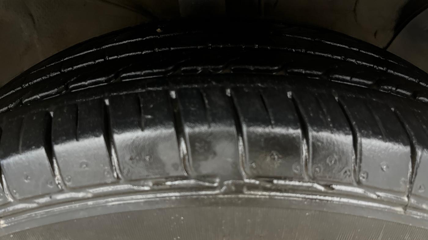 2016 Hyundai Creta SX PLUS 1.6 PETROL, Petrol, Manual, 54,135 km, Right Front Tyre Tread