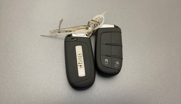 2019 Jeep Compass LIMITED PLUS PETROL AT, Petrol, Automatic, 55,911 km, Key Close Up