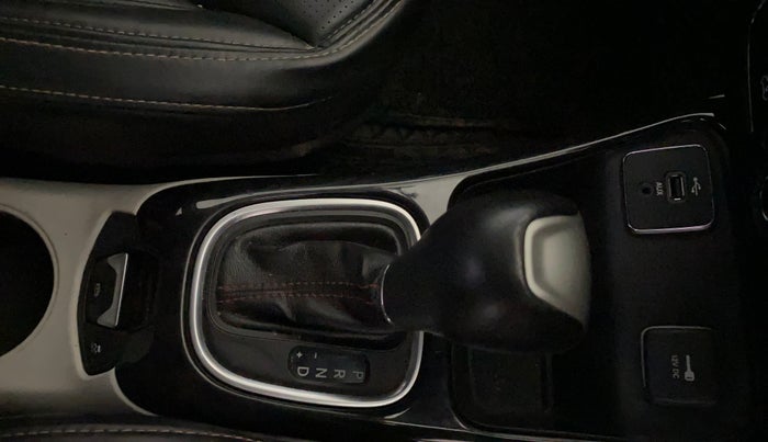 2019 Jeep Compass LIMITED PLUS PETROL AT, Petrol, Automatic, 55,911 km, Gear Lever