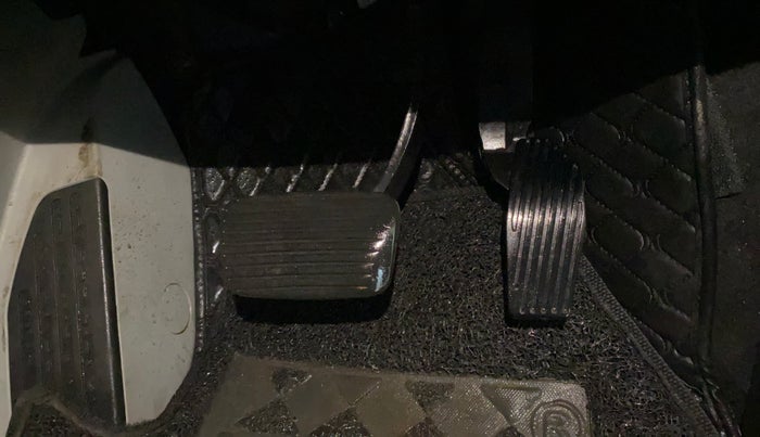 2019 Jeep Compass LIMITED PLUS PETROL AT, Petrol, Automatic, 55,911 km, Pedals