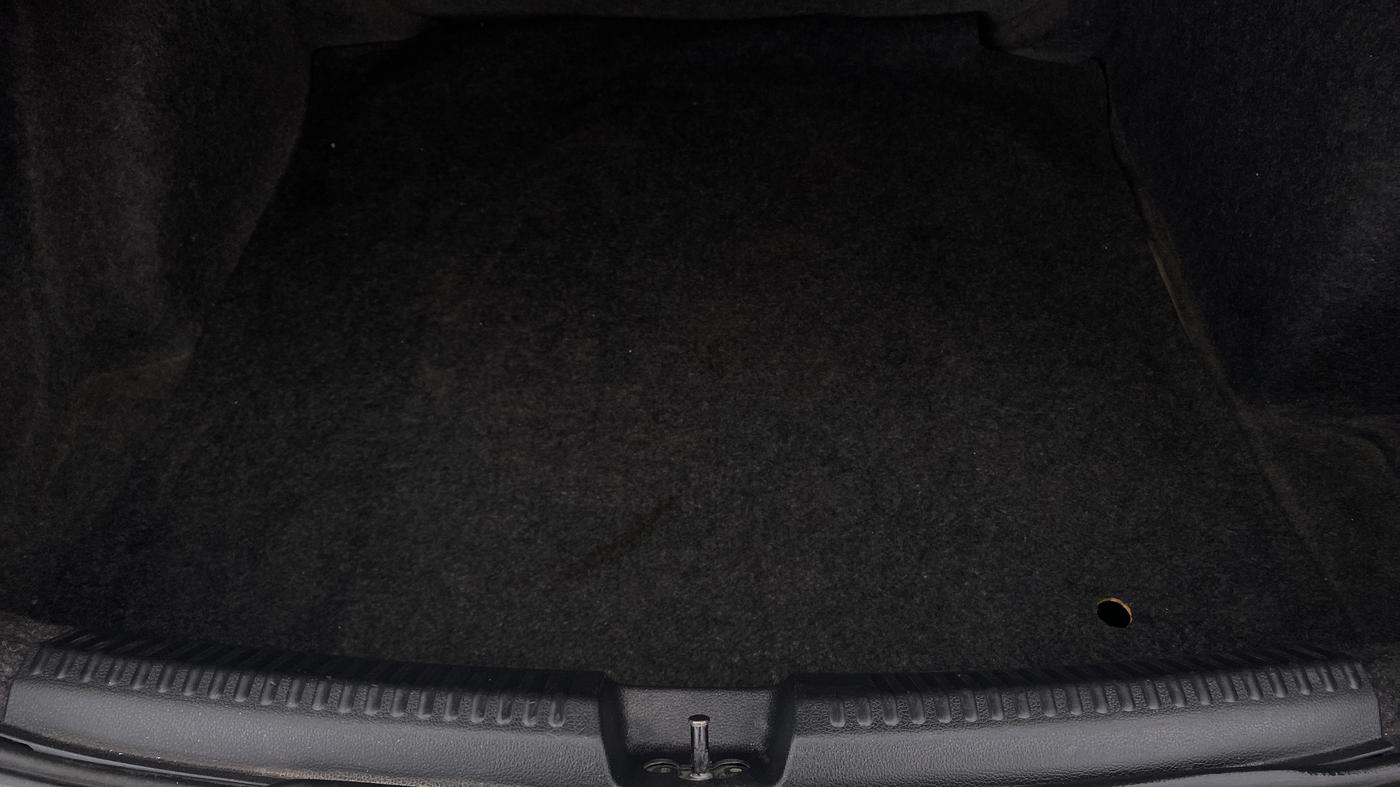 2012 Volkswagen Vento HIGHLINE DIESEL, Diesel, Manual, 54,121 km, Boot Inside