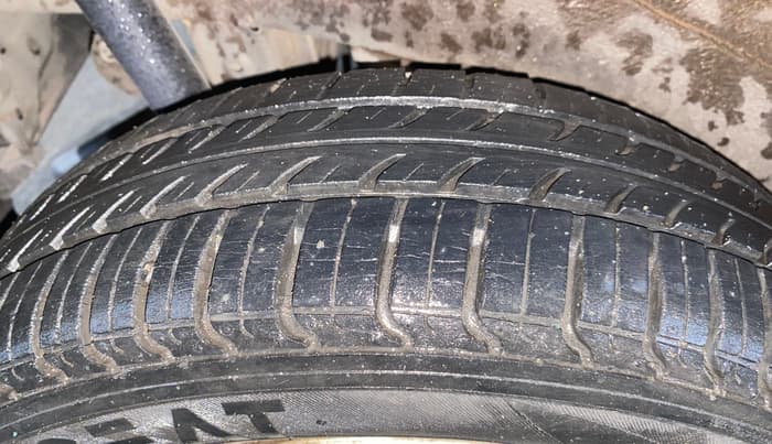 2013 Maruti Wagon R 1.0 LXI, Petrol, Manual, 35,260 km, Right Rear Tyre Tread