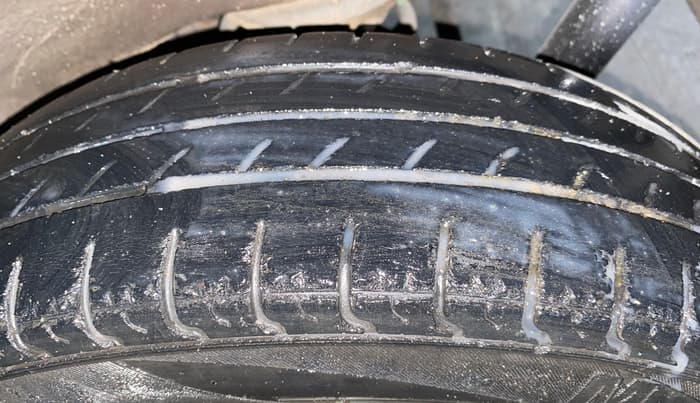 2013 Maruti Wagon R 1.0 LXI, Petrol, Manual, 35,260 km, Left Rear Tyre Tread
