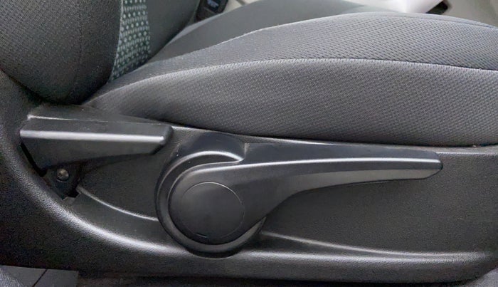 2017 Tata NEXON XZ+ 1.2, Petrol, Manual, 12,429 km, Driver Side Adjustment Panel