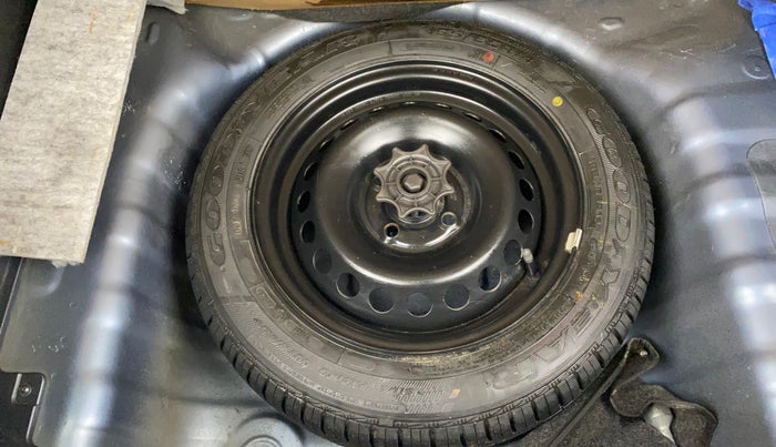 2016 Hyundai Grand i10 MAGNA 1.2 KAPPA VTVT, Petrol, Manual, 1,00,598 km, Spare Tyre