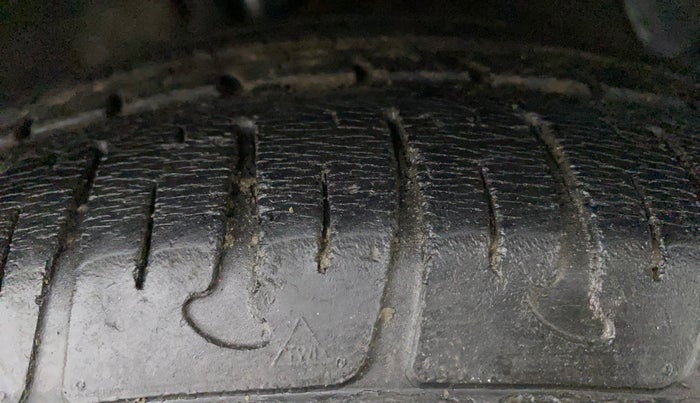 2014 Hyundai Grand i10 ASTA AT 1.2 KAPPA VTVT, Petrol, Automatic, 33,131 km, Right Front Tyre Tread