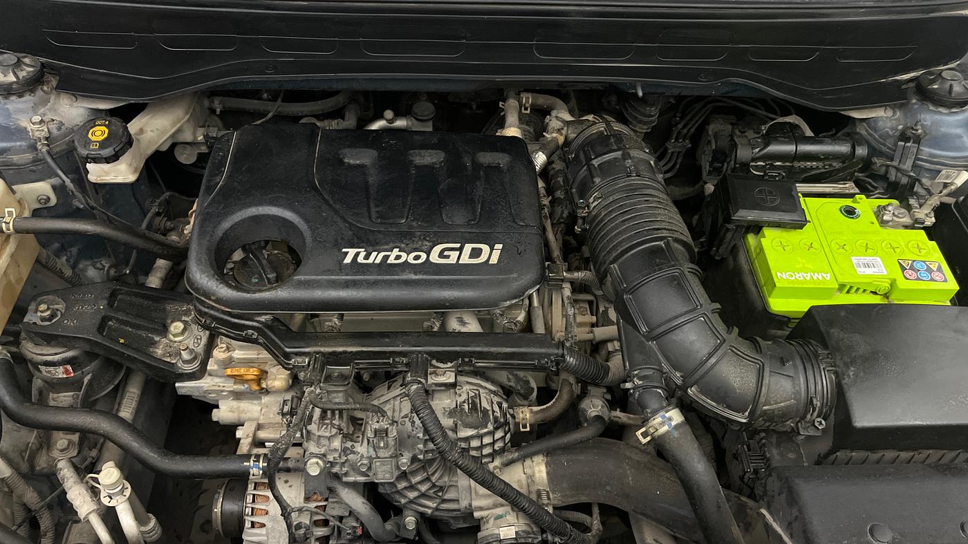 2021 Hyundai VENUE SX 1.0 TURBO, Petrol, Manual, 70,230 km, Engine View
